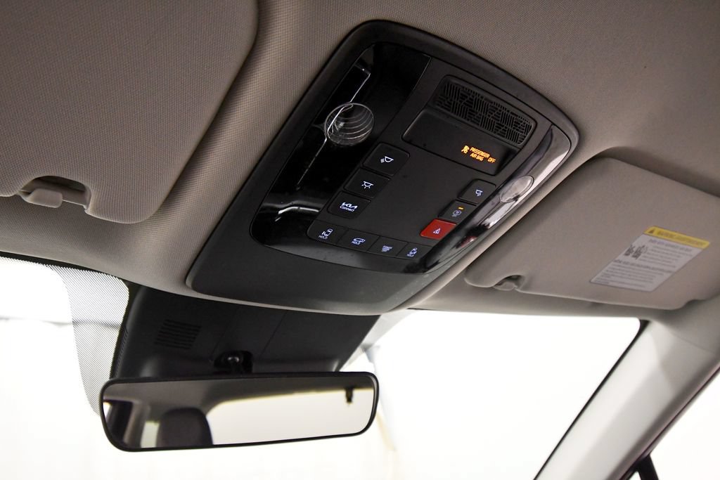 Certified 2026 Kia Carnival EX FWD image 28