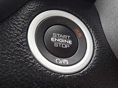 Used 2020 RAM 1500 Big Horn AWD/4WD image 24