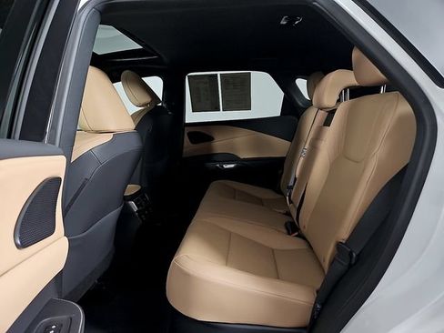 Used 2025 Lexus RX 350 Premium w/ Accessory Package (Z1) FWD image 11