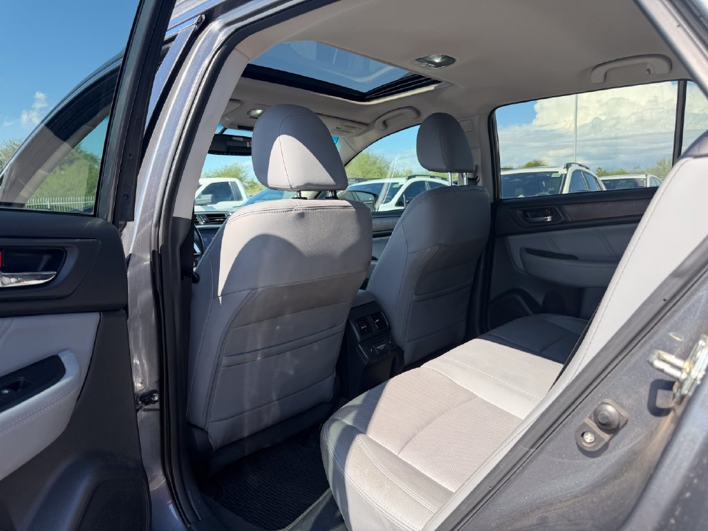 Used 2018 Subaru Outback 2.5i Limited AWD/4WD image 6