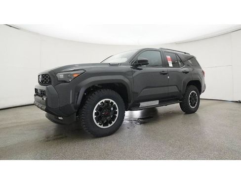 Used 2025 Toyota 4Runner TRD Off-Road AWD/4WD image 17