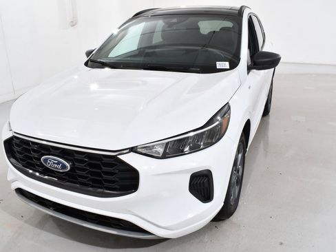 Used 2023 Ford Escape ST-Line w/ Tech Pack #1 image 2