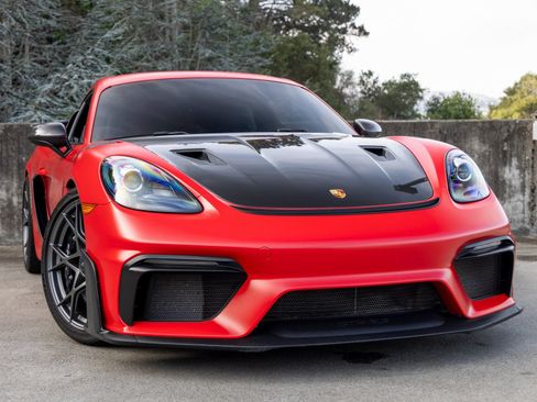 Certified 2023 Porsche 718 Cayman GT4 RS RWD image 9
