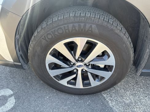 Certified 2024 Subaru Outback Premium image 9