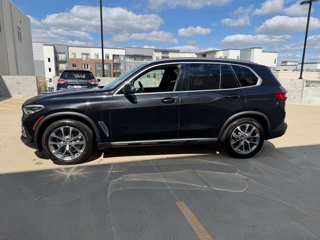 Used 2019 BMW X5 xDrive40i w/ Convenience Package AWD/4WD image 4