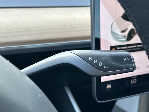 Used 2020 Tesla Model 3 Standard Range image 23