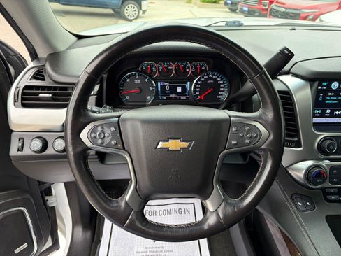 Used 2018 Chevrolet Tahoe LT w/ LT Signature Package AWD/4WD image 12