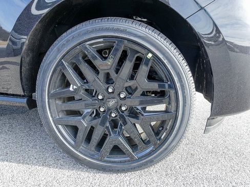 New 2026 Ford Expedition Max Platinum image 4