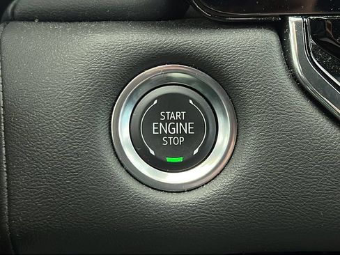 Used 2025 GMC Canyon Elevation w/ Convenience Package RWD image 23