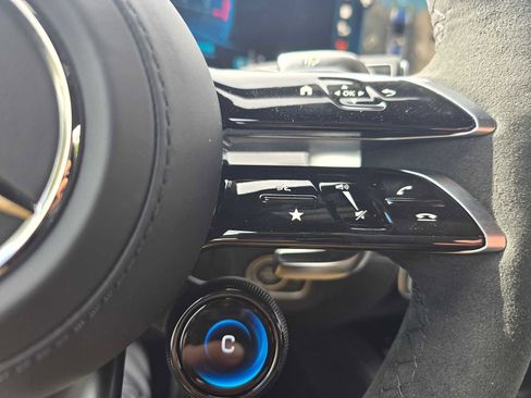 New 2026 Mercedes-Benz GLE 63 AMG S image 32