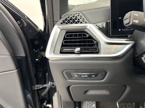 New 2026 BMW X5 xDrive40i w/ M Sport Package image 31