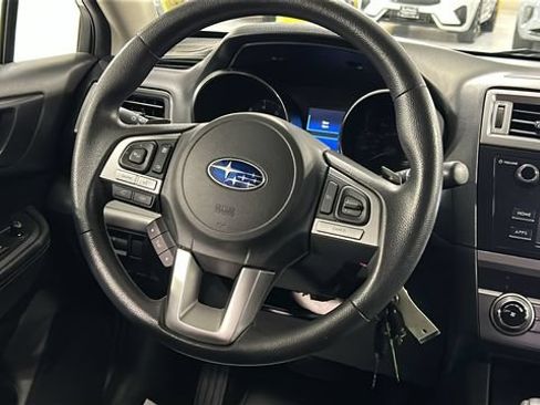 Used 2017 Subaru Outback 2.5i AWD/4WD image 21