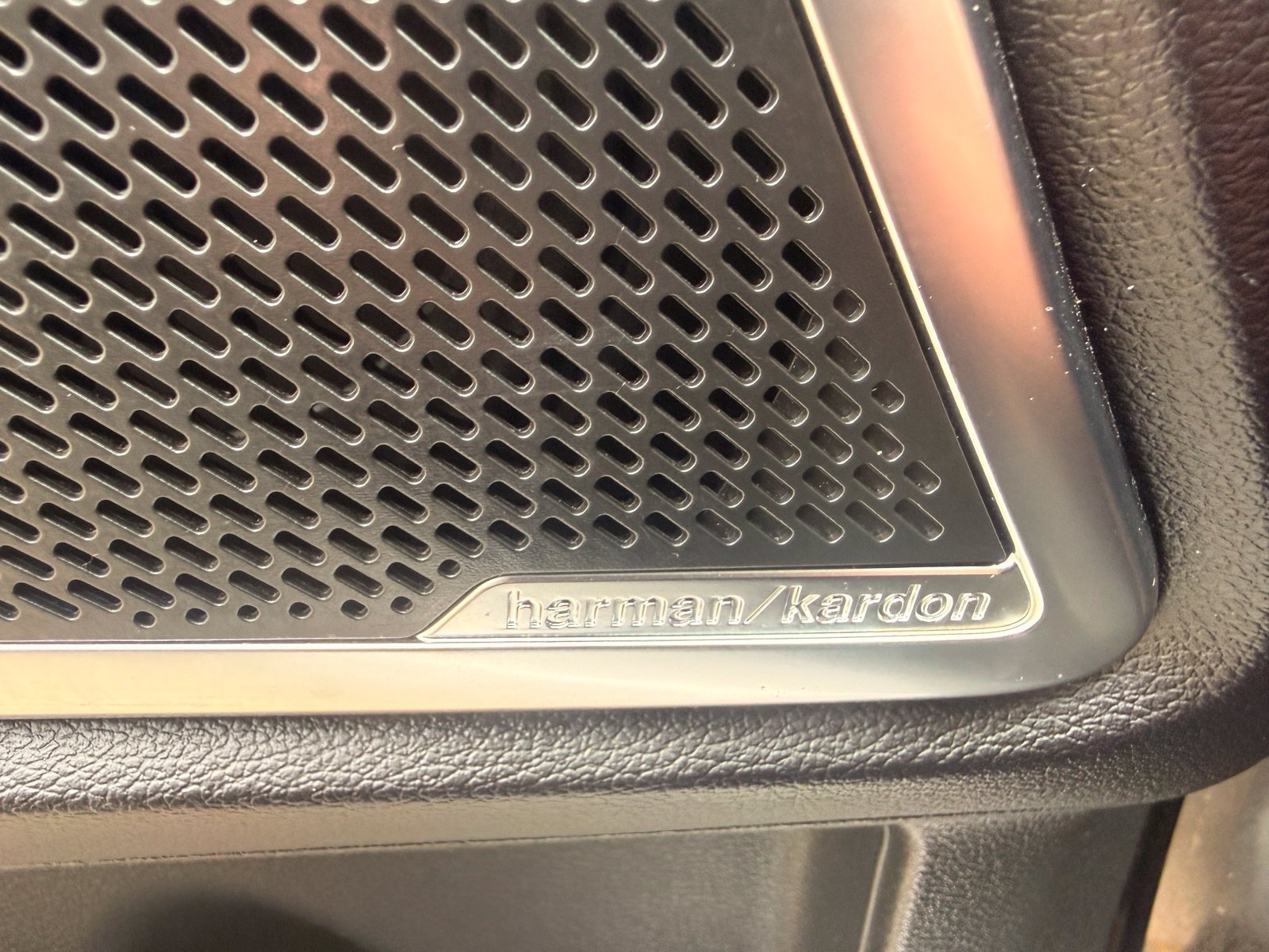 Used 2021 Kia Telluride SX w/ SX Prestige Package AWD/4WD image 25