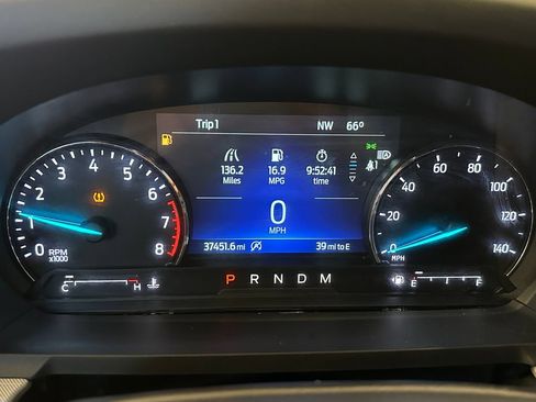 Used 2020 Ford Explorer XLT w/ Comfort Package AWD/4WD image 10