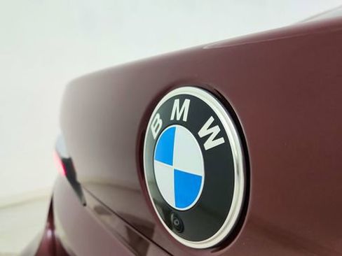 Used 2025 BMW 740i image 17