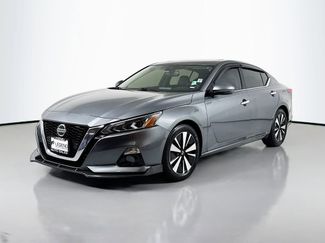 Used 2019 Nissan Altima 2.5 SL FWD video 1