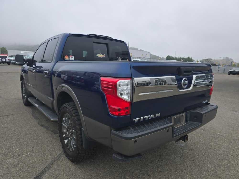 Used 2018 Nissan Titan Platinum Reserve w/ Platinum Utility Package AWD/4WD image 9