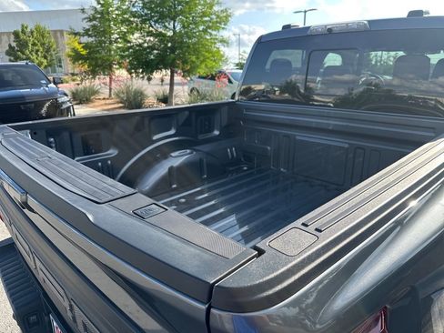Used 2025 Ford F150 Raptor AWD/4WD image 41