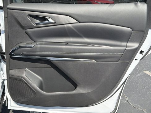 New 2026 Chevrolet Traverse LT w/ LPO, Cargo Package FWD image 16