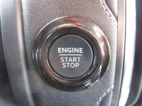Used 2025 Ford Expedition Platinum AWD/4WD image 21