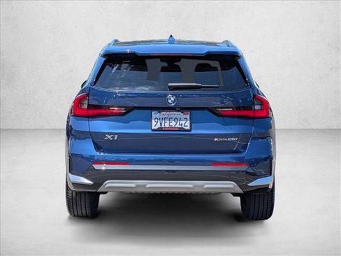 Used 2025 BMW X1 xDrive28i w/ Technology Package AWD/4WD image 7