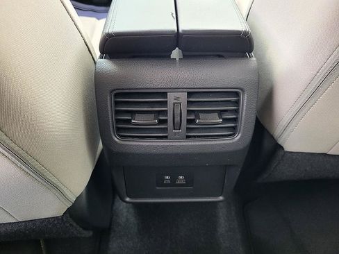 Used 2023 Nissan Rogue SV FWD image 31