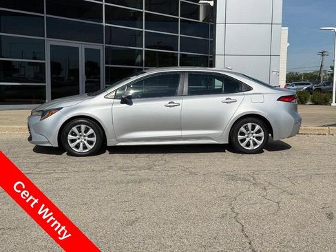 Used 2025 Toyota Corolla LE FWD image 6