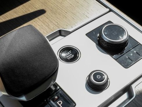 New 2027 Land Rover Range Rover SE AWD/4WD image 26