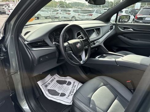 Certified 2023 Buick Enclave Essence image 10