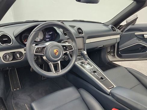 Used 2017 Porsche 718 Boxster S RWD image 27