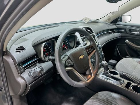 Used 2016 Chevrolet Malibu LT w/ Power Convenience Package FWD image 9