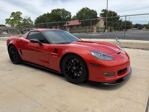 Used 2011 Chevrolet Corvette Z06 RWD image 14