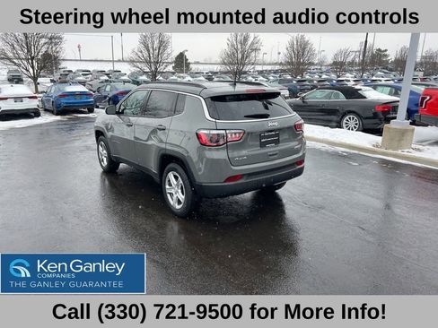 Used 2023 Jeep Compass Latitude image 14