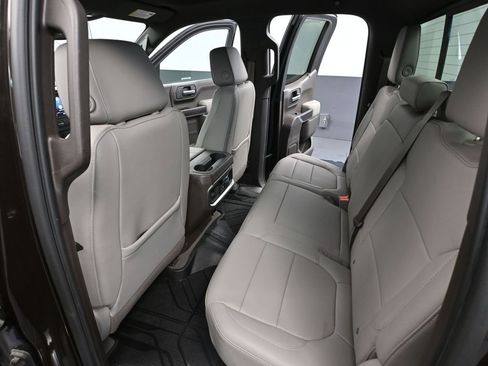 Used 2019 Chevrolet Silverado 1500 LTZ image 43