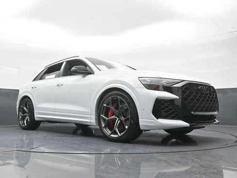 Used 2026 Audi RS Q8 performance AWD/4WD image 81