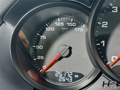 Used 2014 Porsche Boxster image 11