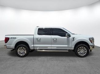 Used 2025 Ford F150 Lariat w/ Equipment Group 501A Mid AWD/4WD video 3