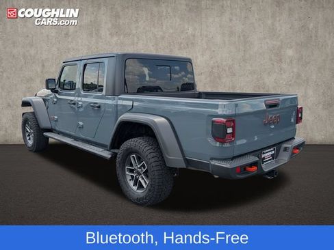 Used 2025 Jeep Gladiator Mojave AWD/4WD image 6
