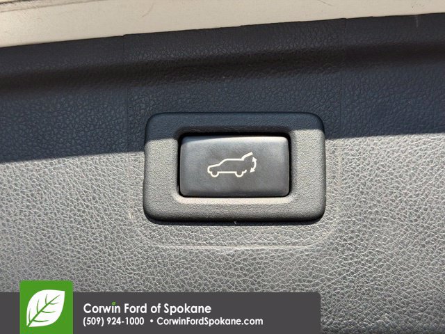 Used 2019 Subaru Outback 2.5i Touring AWD/4WD image 19