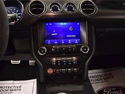 Used 2022 Ford Mustang Shelby GT500 w/ Handling Package image 23