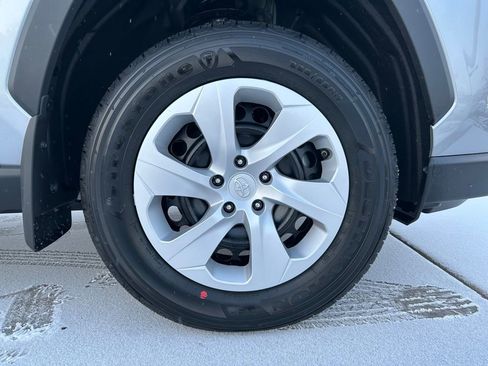 Used 2025 Toyota RAV4 LE image 30