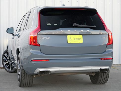 Used 2020 Volvo XC90 T6 Momentum image 5