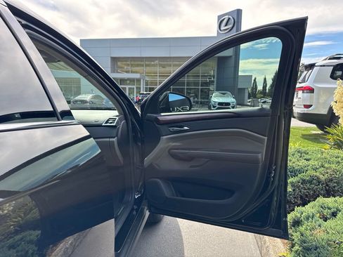 Used 2011 Cadillac SRX Performance FWD image 20