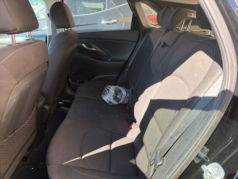 Used 2018 Hyundai Elantra GT image 4