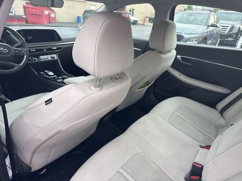 Used 2023 Hyundai Sonata SEL FWD image 10