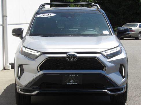 Certified 2025 Toyota RAV4 XSE AWD/4WD image 3