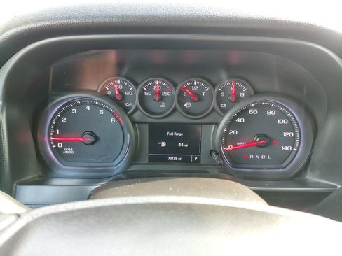 Used 2019 Chevrolet Silverado 1500 Custom Trail Boss w/ Custom Convenience Package AWD/4WD image 19
