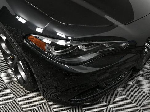 Used 2024 Alfa Romeo Giulia Quadrifoglio image 37