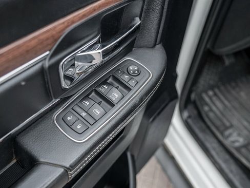 Used 2017 RAM 2500 Laramie w/ Sport Appearance Group image 20