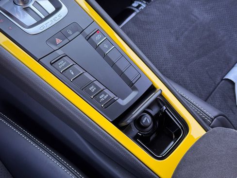 Used 2019 Porsche 911 GT3 RS image 45